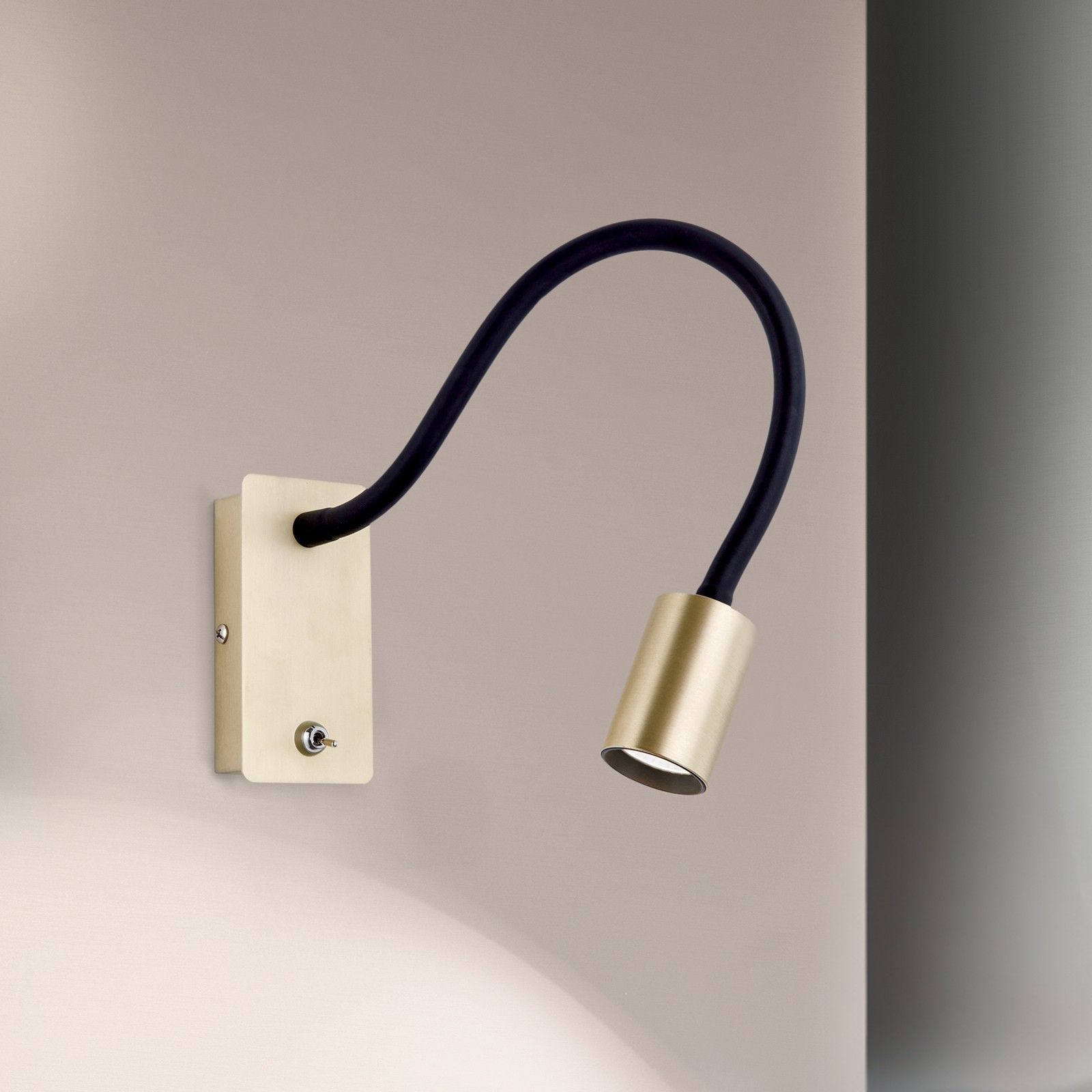 Led wall light KURT, brass matt