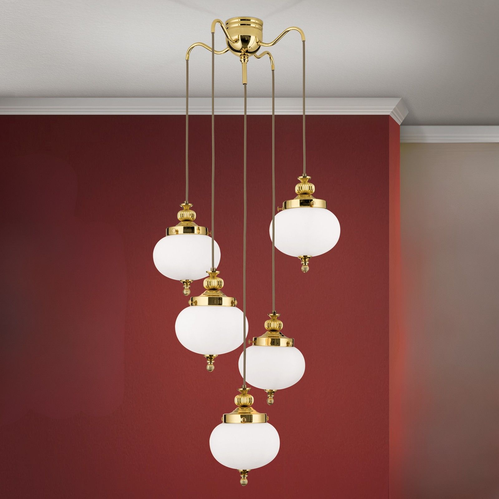 Luster WIENER NOSTALGIE, 4+1-flammig, Messing-glänzend, mit opal matten Gläsern