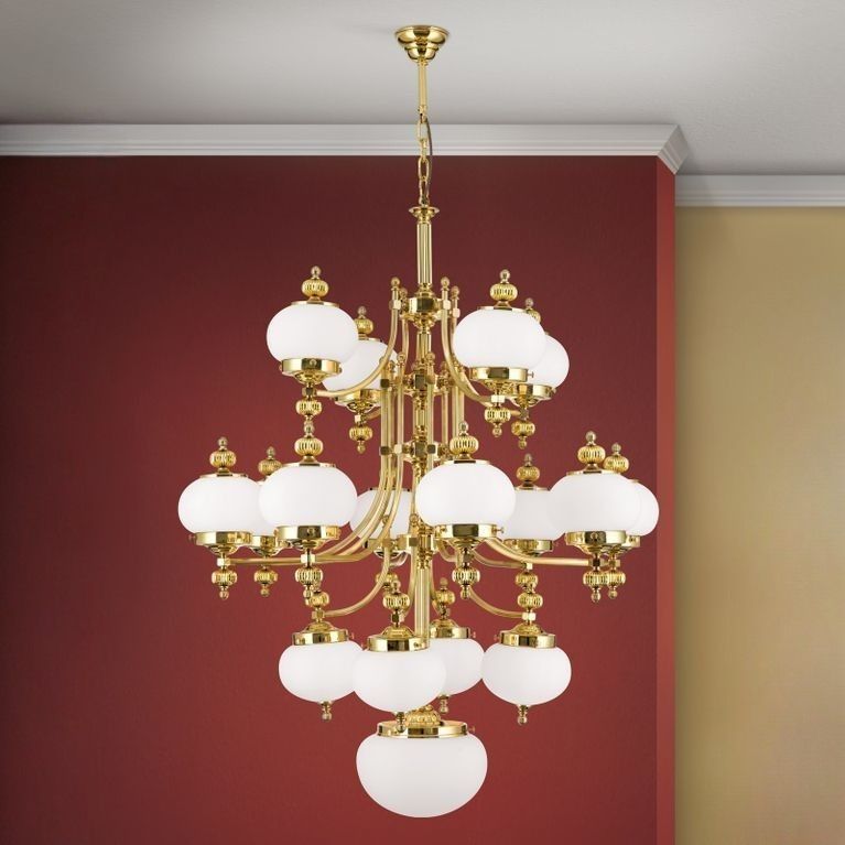 Luster WIENER NOSTALGIE, 17-flammig, Messing-glänzend, mit opal matten Gläsern, aufwärts