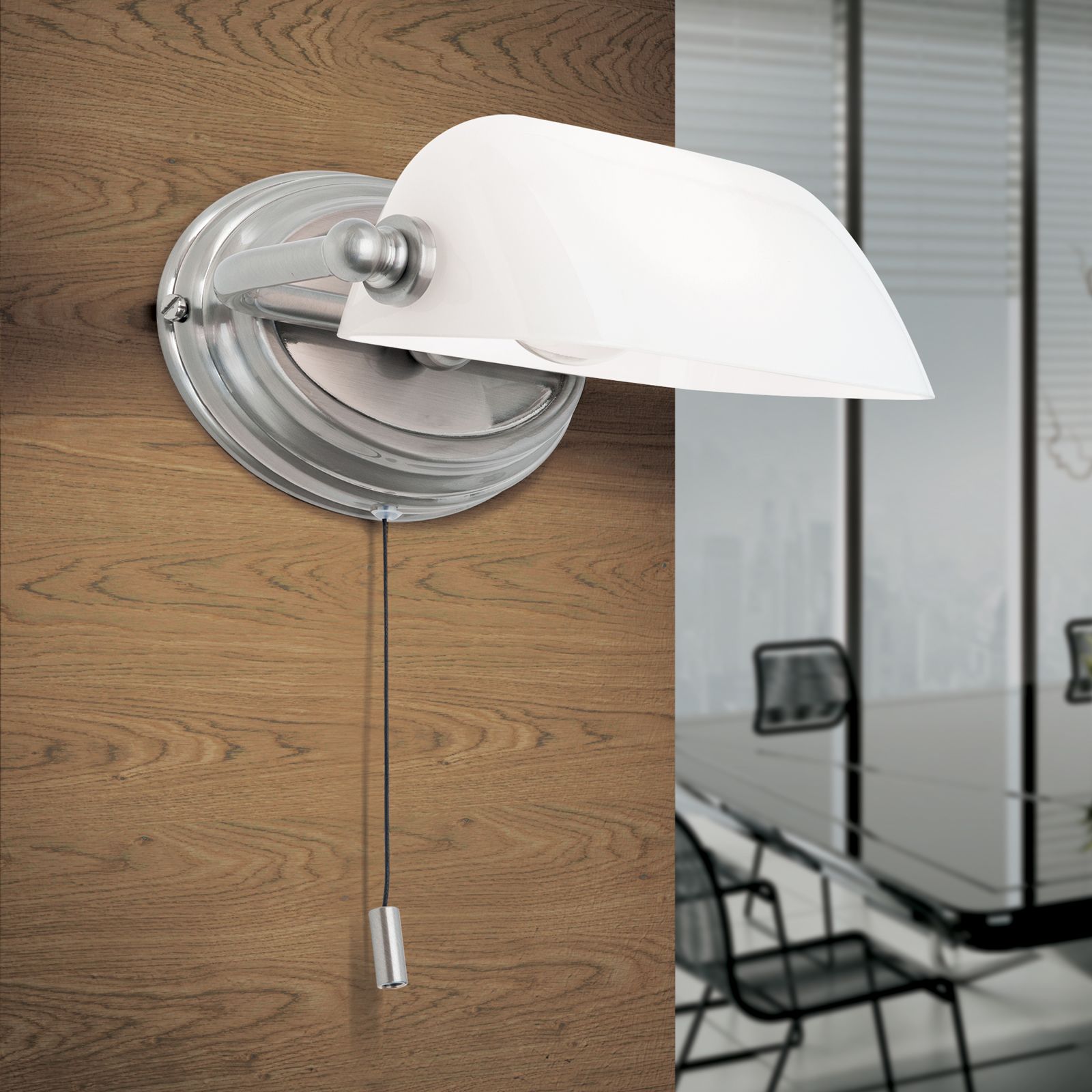 Wandleuchte HARVARD, Satin mit opalweißem Glasschirm