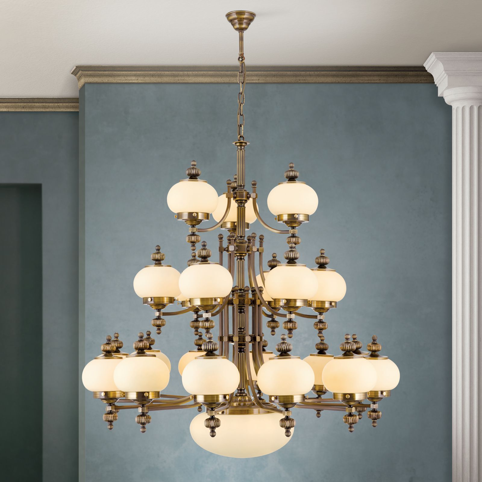 Luster WIENER NOSTALGIE, 22-flammig, Patina, mit champagne matten Gläsern, aufwärts