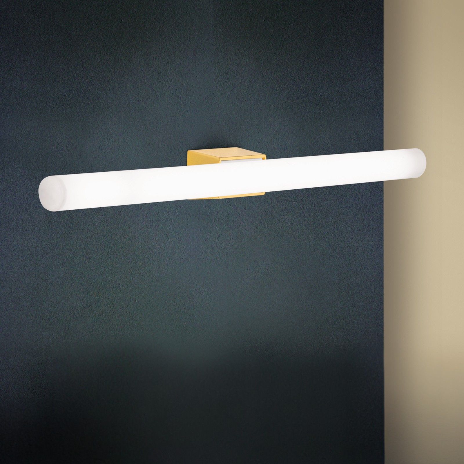 LED wall light VISAGIST, brass