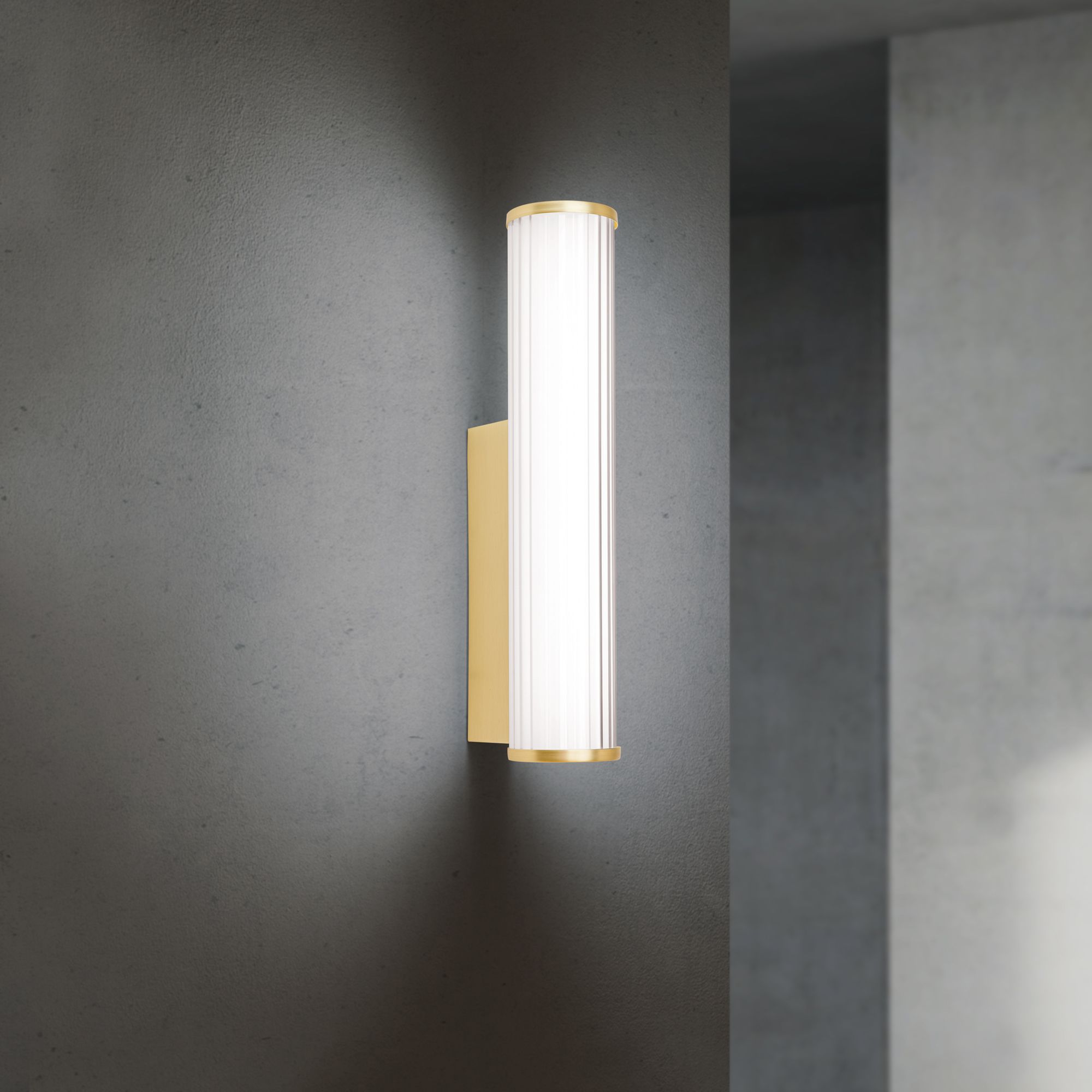 NAXOS wall light, length 30 cm, matt brass