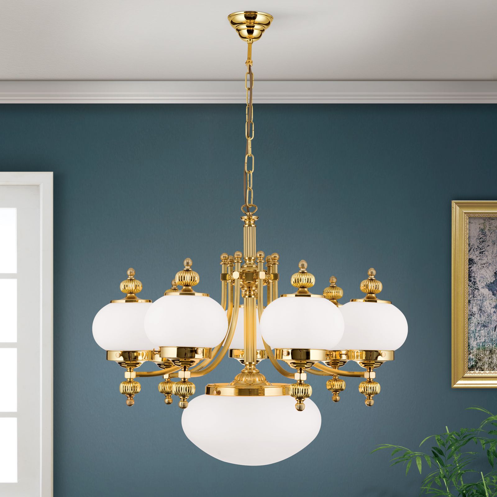 Luster WIENER NOSTALGIE, 7+1-flammig, Messing-glänzend, mit opal matten Gläsern, aufwärts