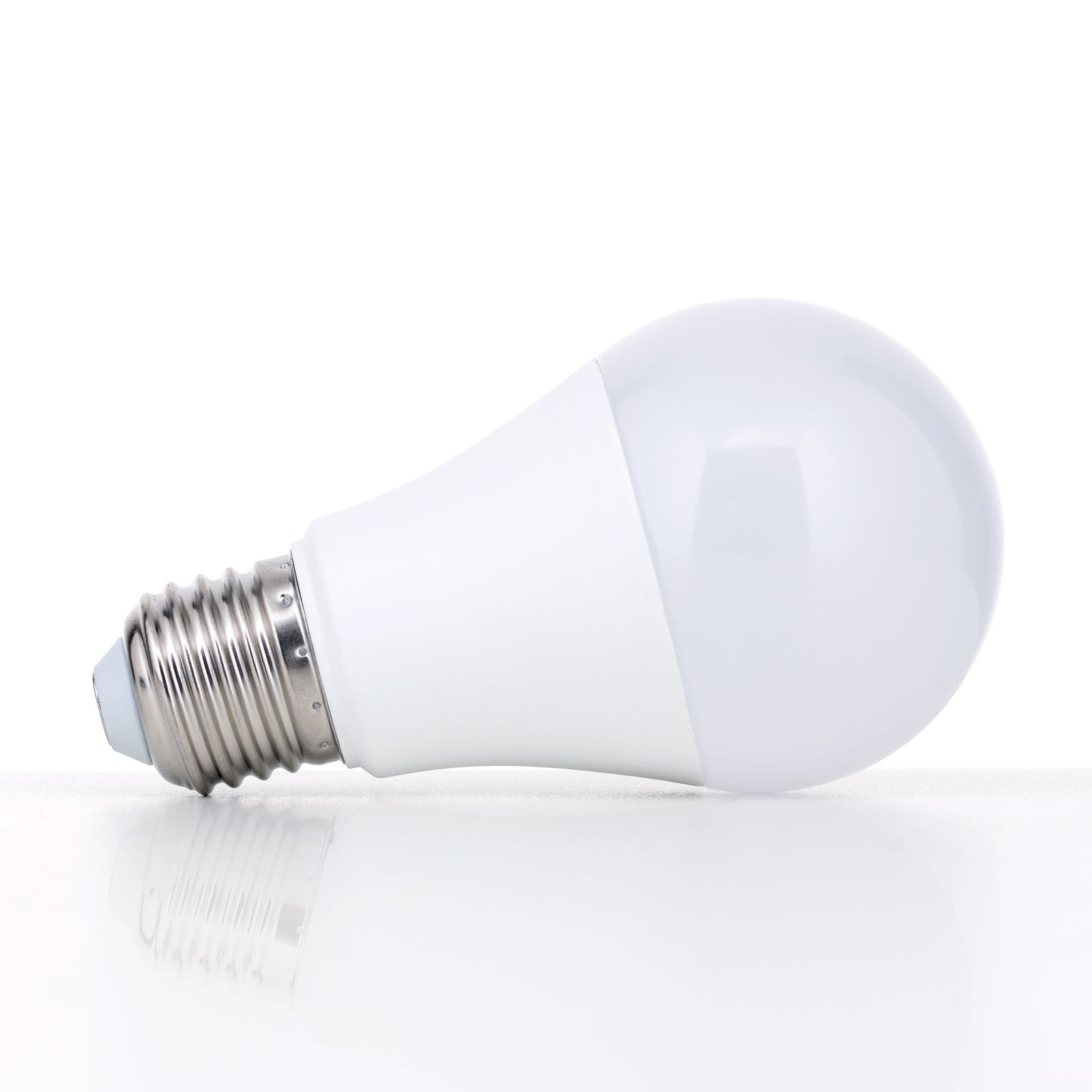 LED pear shaped lamp, E27, 5Watt