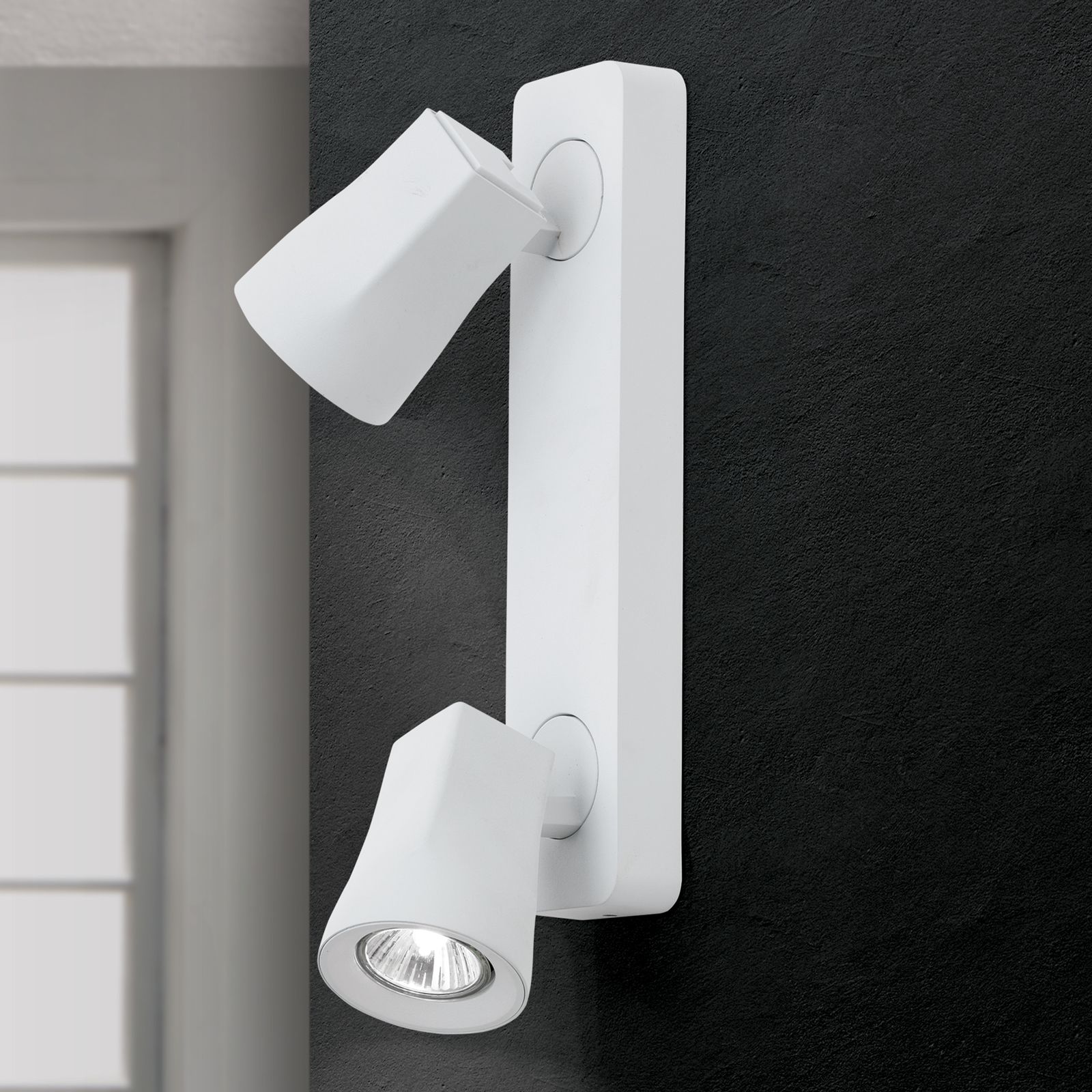 SINEO spotlight, 2-flames