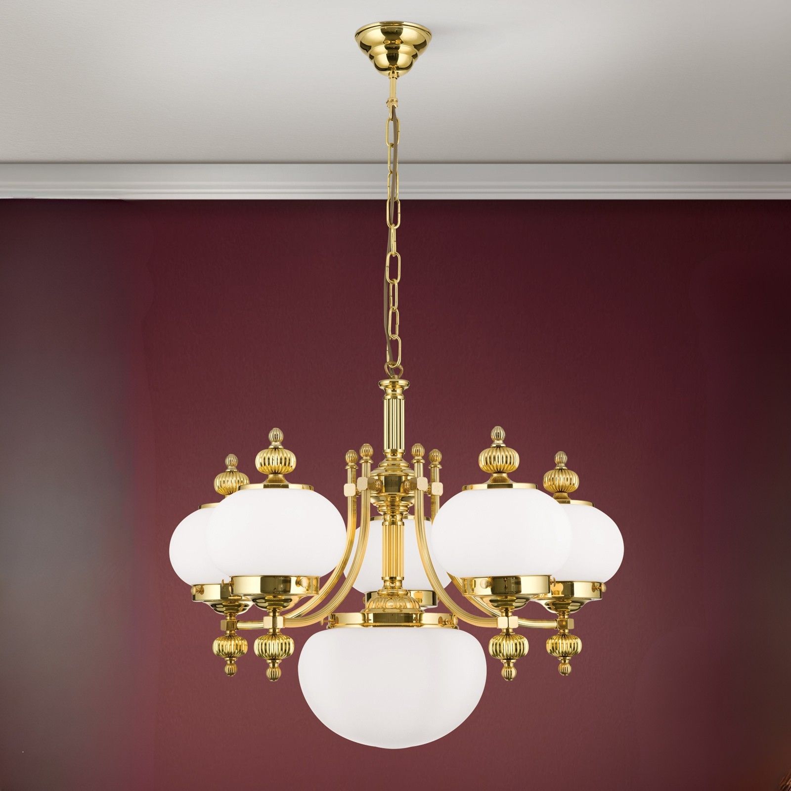 Luster WIENER NOSTALGIE, 5+1-flammig, Messing-glänzend, mit opal matten Gläsern, aufwärts