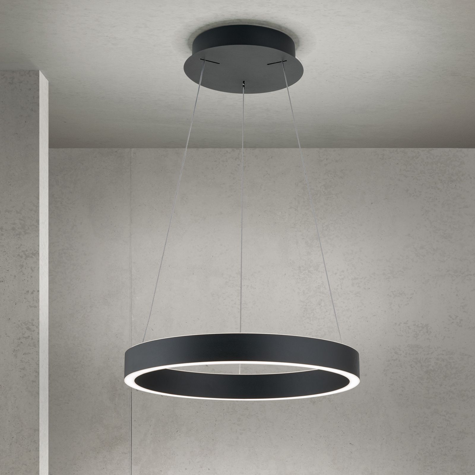 Pendant lamp KOLK, Ø 40cm, black
