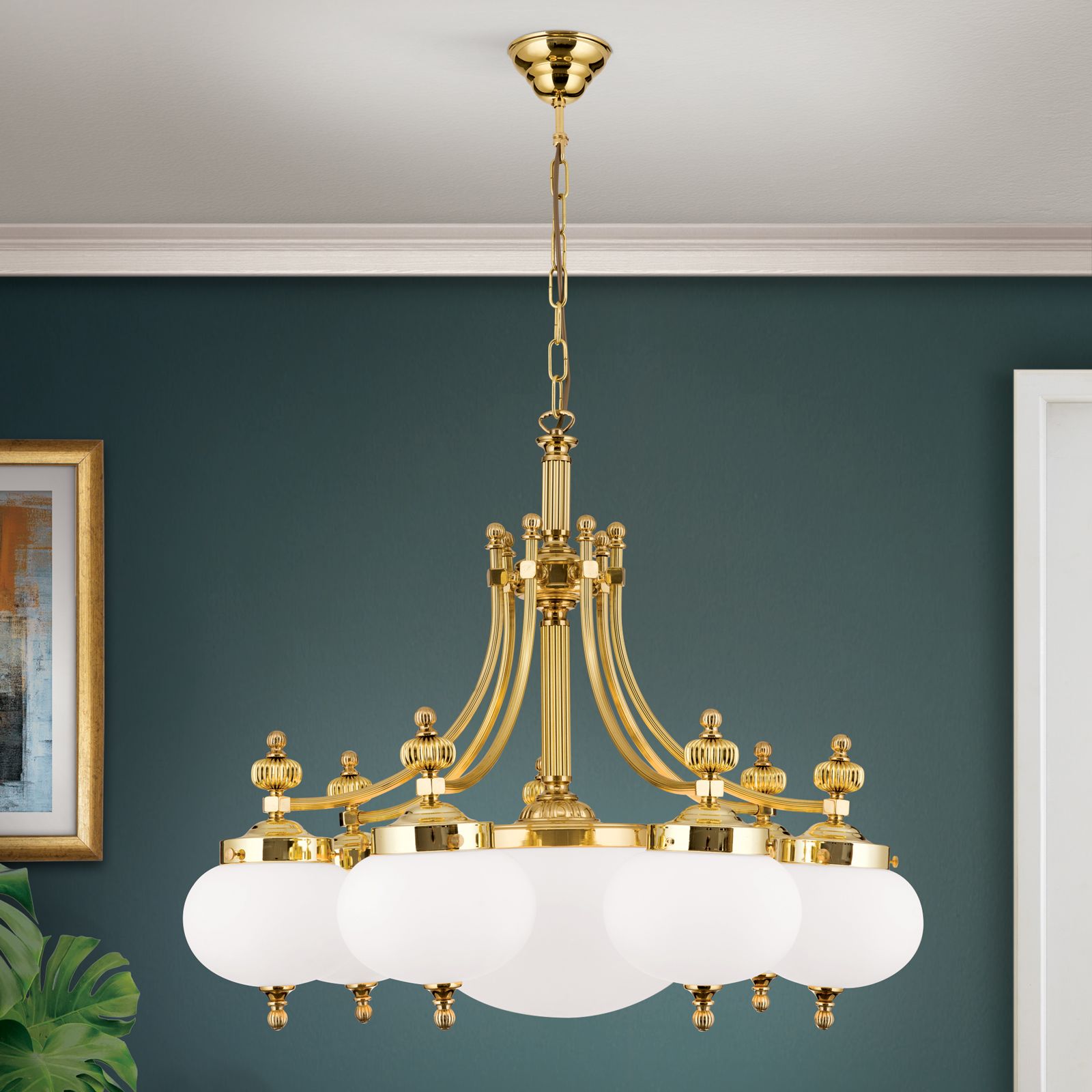 Luster WIENER NOSTALGIE, 7+1-flammig, Messing-glänzend, mit opal matten Gläsern, abwärts