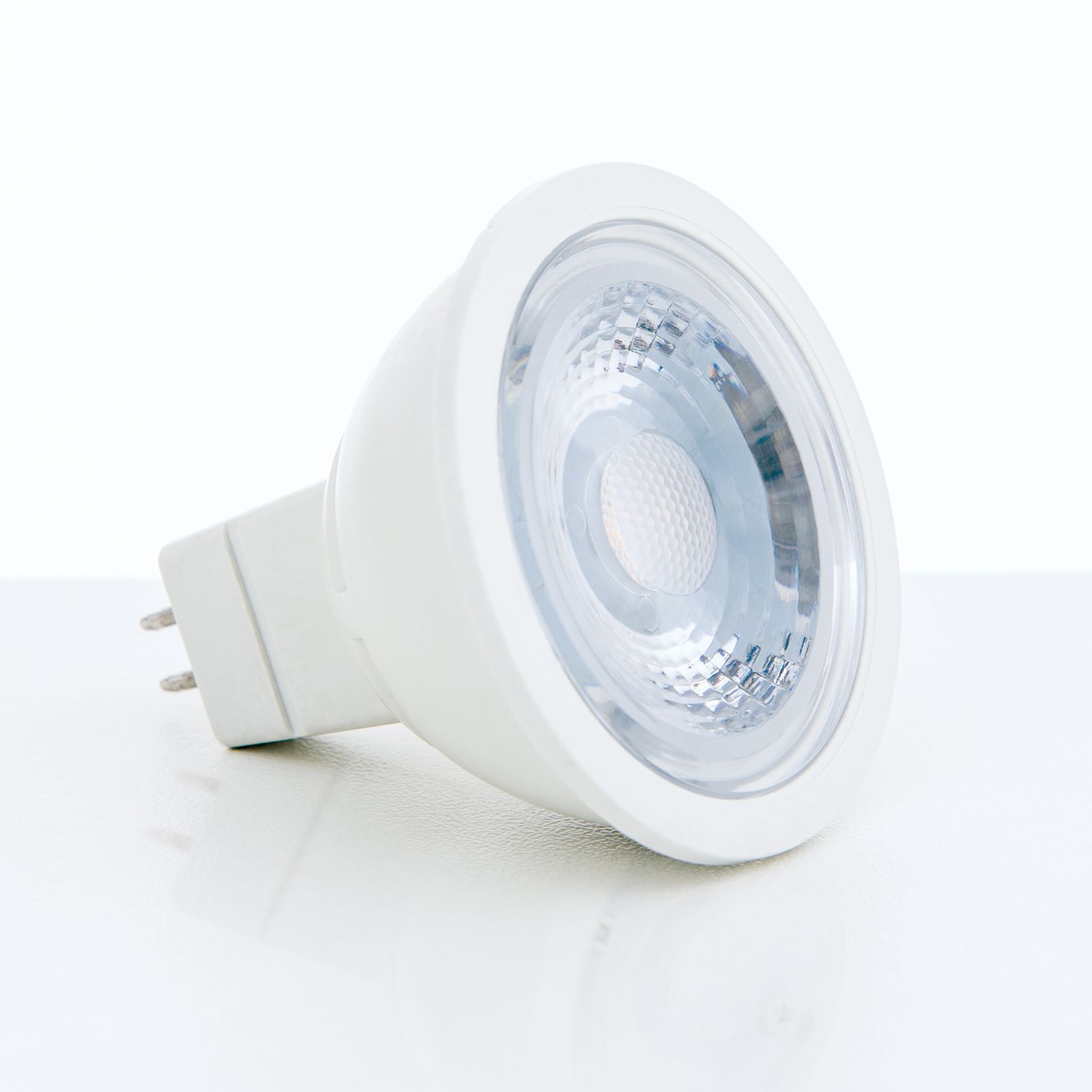 LED Low voltage reflector lamp, MR 16, 6Watt