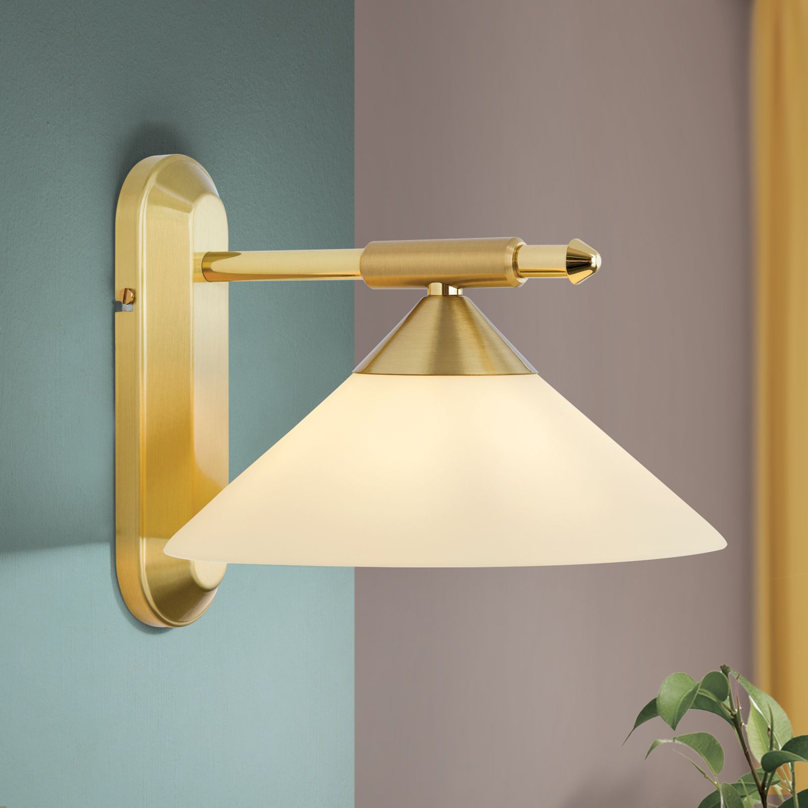 Wall light ARTDESIGN, 1-flame, brass matt, with champagne coloured glass