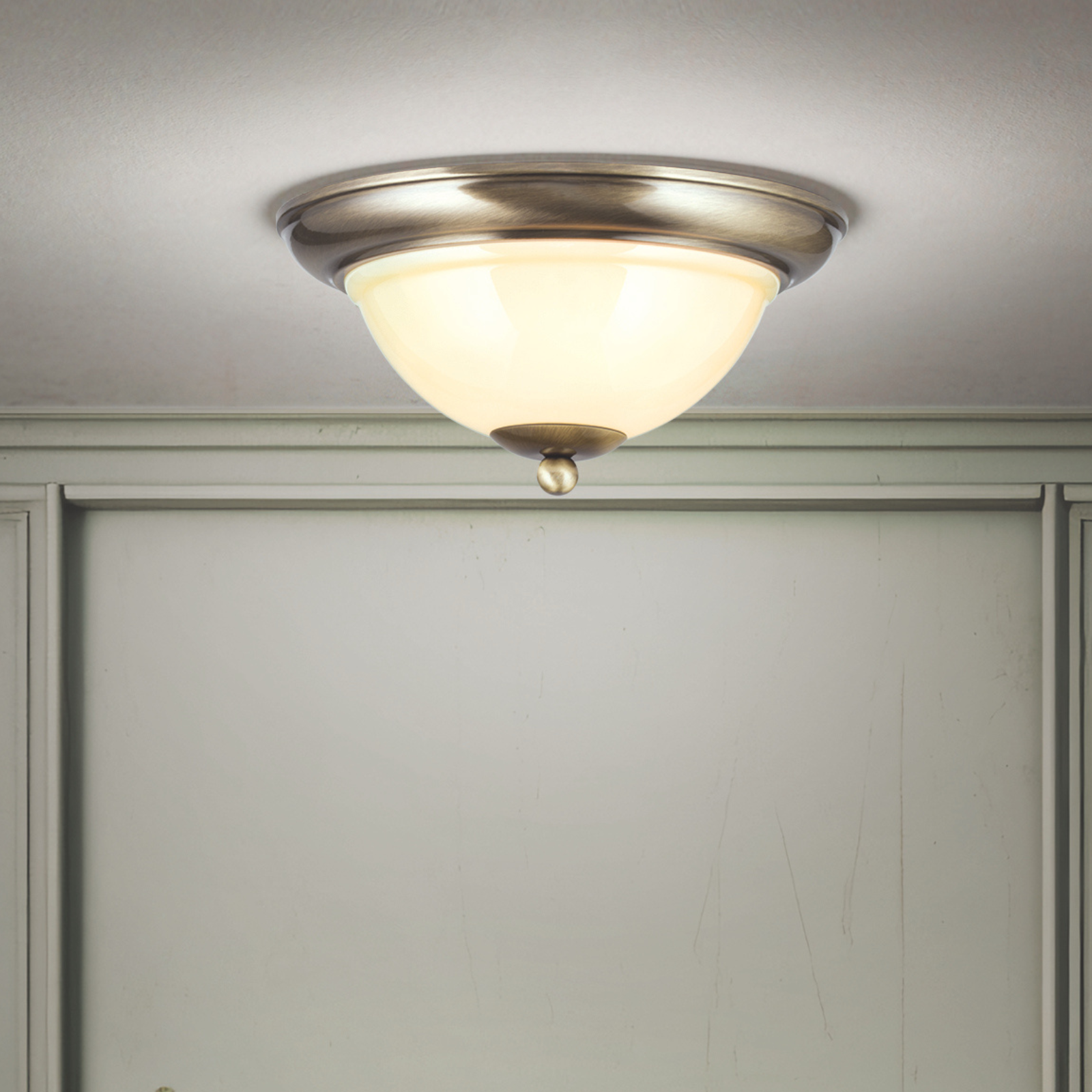 Deckenleuchte AUSTRIAN OLD LAMP, Patina, mit champagner färbigem Glas, mit Knopf, Ø 27cm