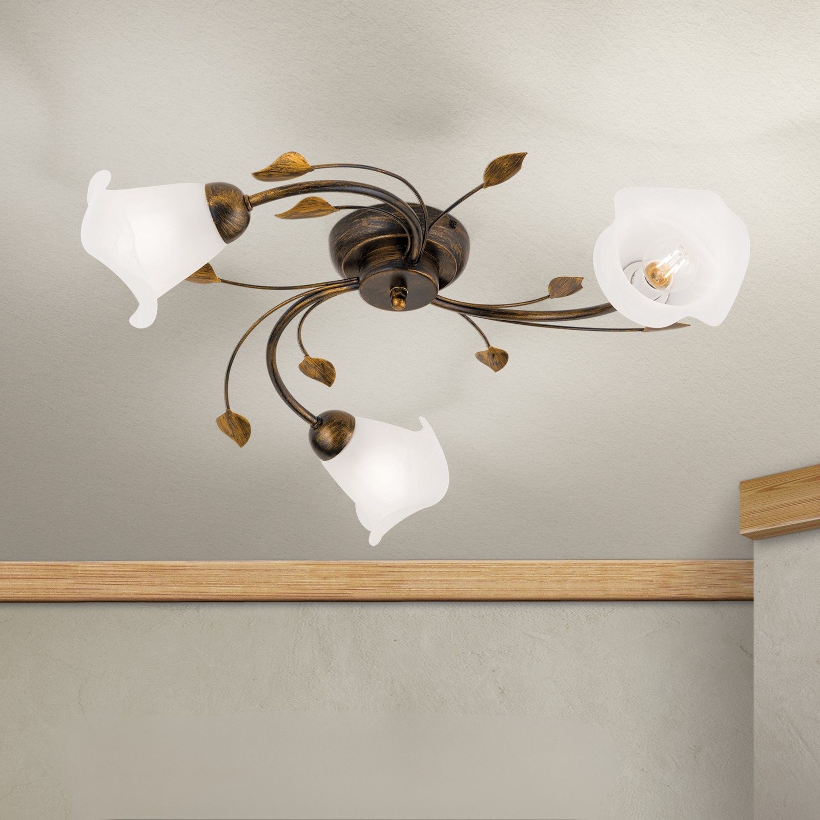 Stropní svítidlo SISI, třížárovkové, starožitné